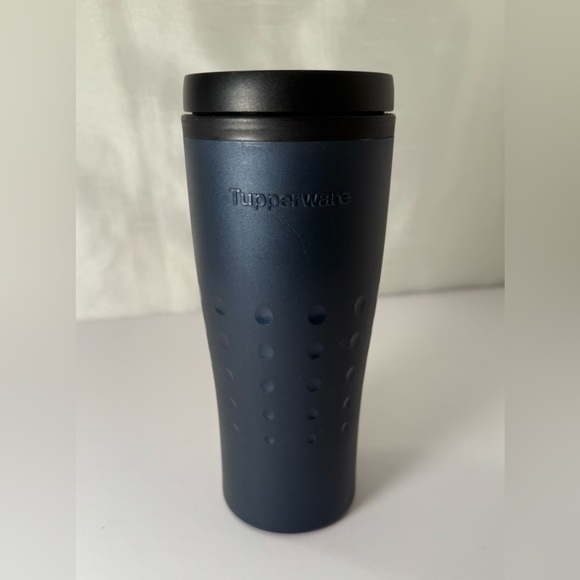 Tupperware Insulated Travel Tumbler 16 oz  Navy Blue EUC Twist tab Lid - Picture 1 of 6